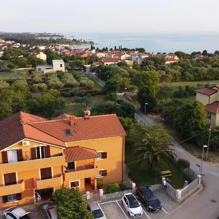 Anita's Terrace Pensionat 3*