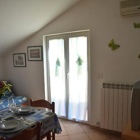 Anita's Terrace 3*